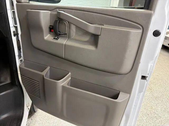 2022 Chevrolet Express Cargo Van RWD 2500 Regular Wheelbase WT