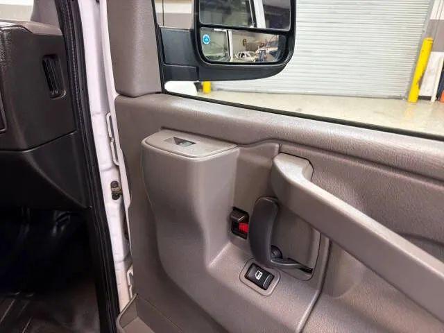 2022 Chevrolet Express Cargo Van RWD 2500 Regular Wheelbase WT