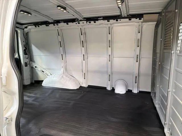 2022 Chevrolet Express Cargo Van RWD 2500 Regular Wheelbase WT