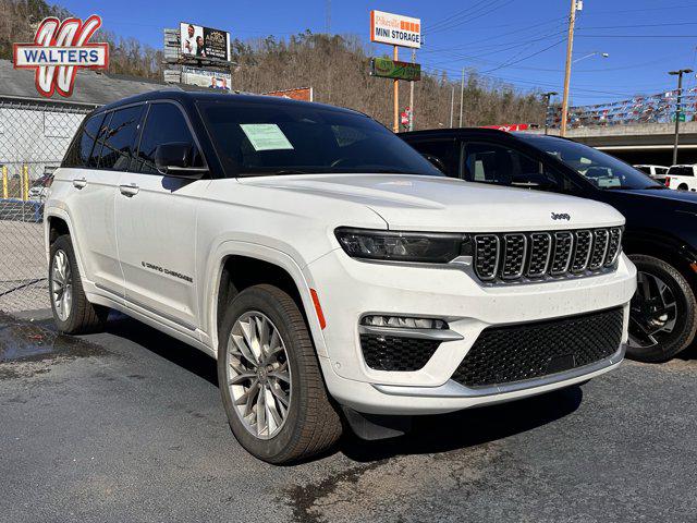 2022 Jeep Grand Cherokee Summit 4x4 for sale in Pikeville, KY