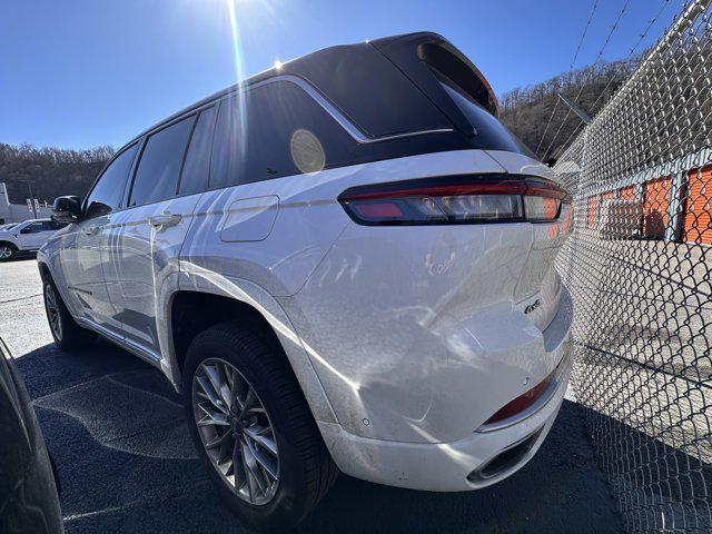 2022 Jeep Grand Cherokee Summit 4x4