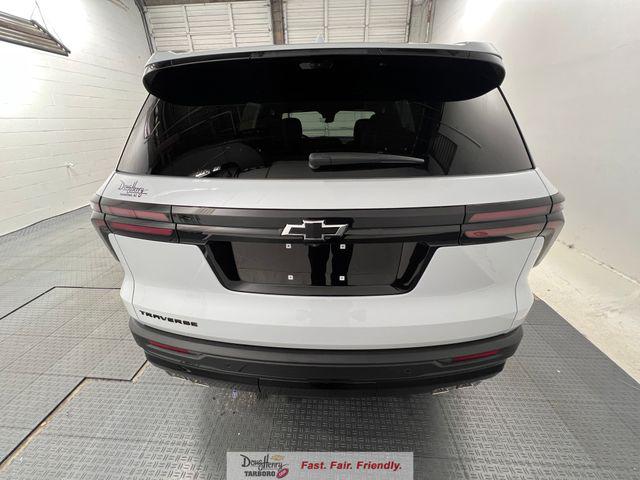 2026 Chevrolet Traverse FWD LT