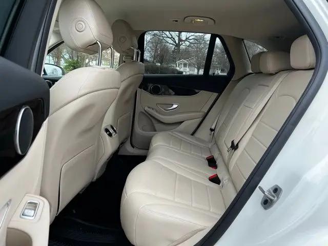2022 Mercedes-Benz GLC SUV