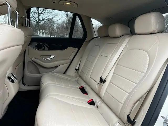 2022 Mercedes-Benz GLC SUV