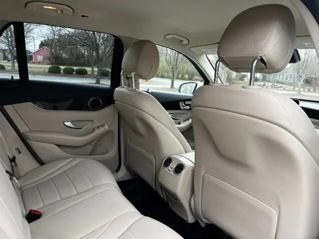 2022 Mercedes-Benz GLC SUV