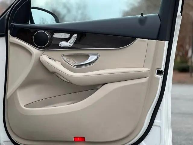 2022 Mercedes-Benz GLC SUV