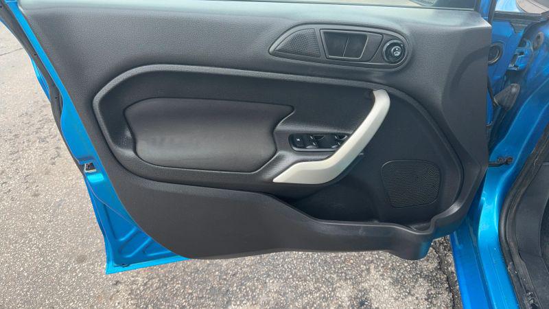 2012 Ford Fiesta SE