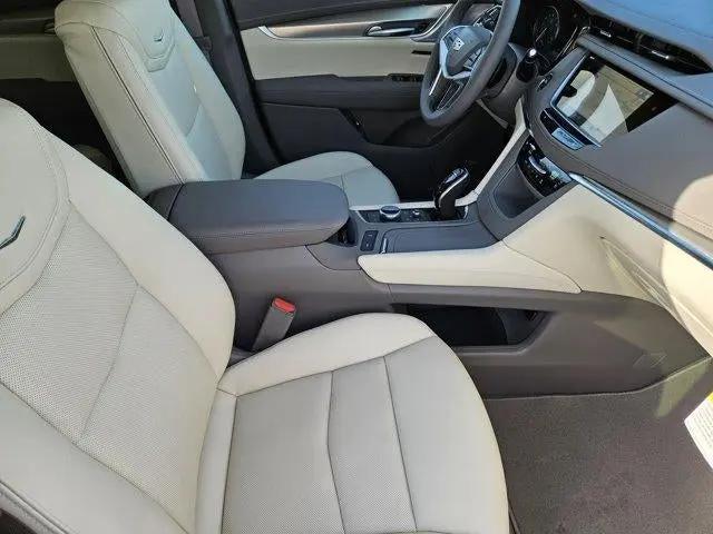 2026 Cadillac XT5 Premium Luxury FWD