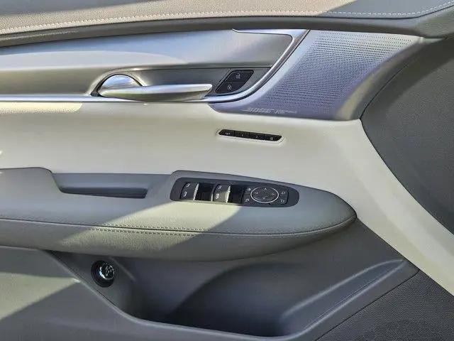 2026 Cadillac XT5 Premium Luxury FWD