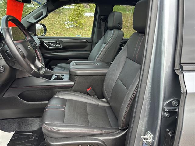 2022 Chevrolet Suburban 4WD RST