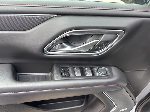 2022 Chevrolet Suburban 4WD RST