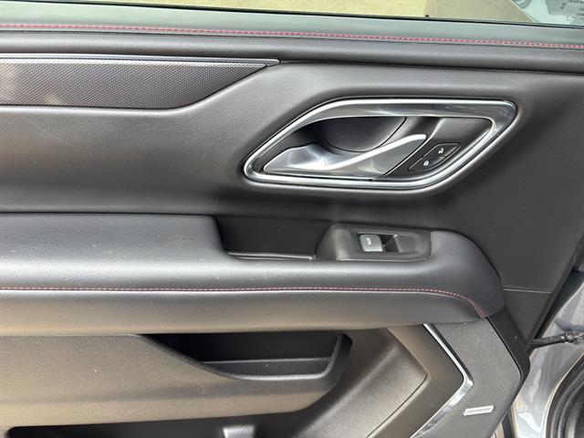 2022 Chevrolet Suburban 4WD RST