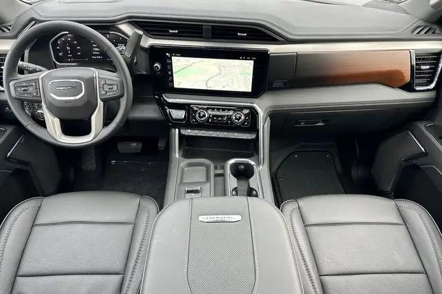 2026 GMC Sierra 2500HD Crew Cab, Standard Bed, Denali, 4WD