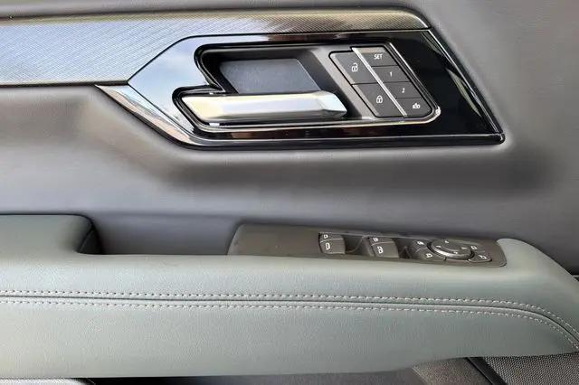 2026 GMC Yukon XL 4WD AT4
