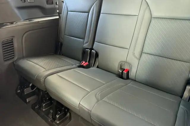 2026 GMC Yukon XL 4WD AT4