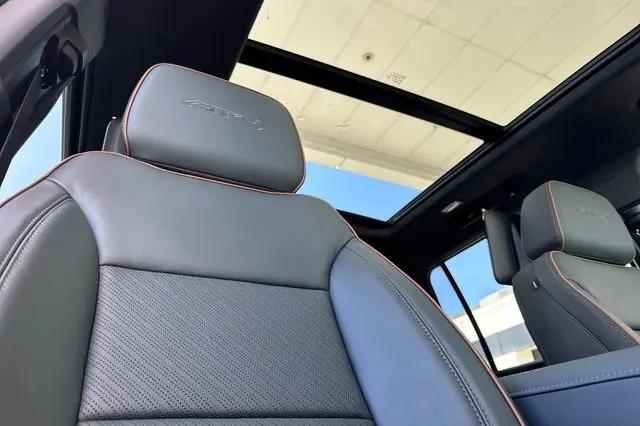 2026 GMC Yukon XL 4WD AT4