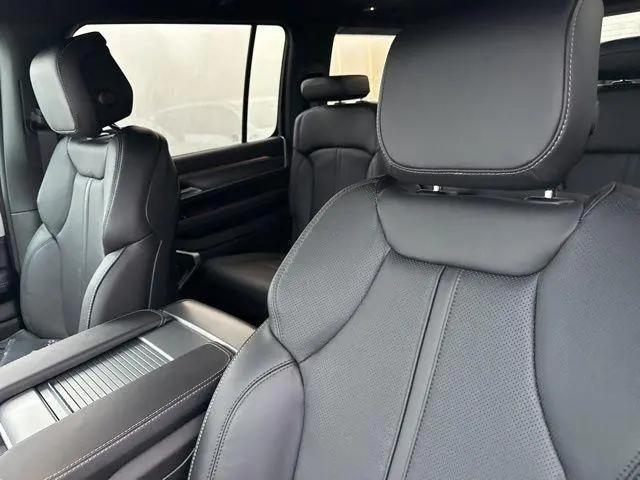 2026 Jeep Grand Wagoneer Upland 4x4