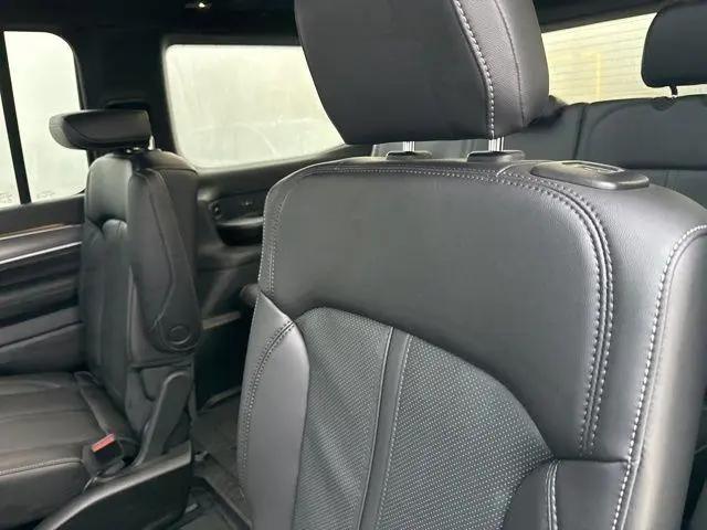 2026 Jeep Grand Wagoneer Upland 4x4