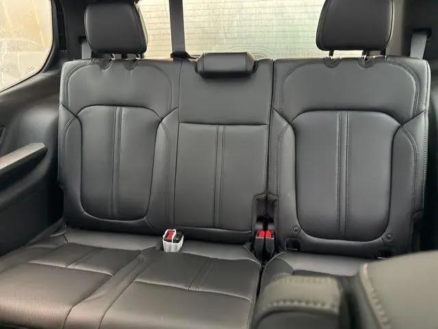 2026 Jeep Grand Wagoneer Upland 4x4