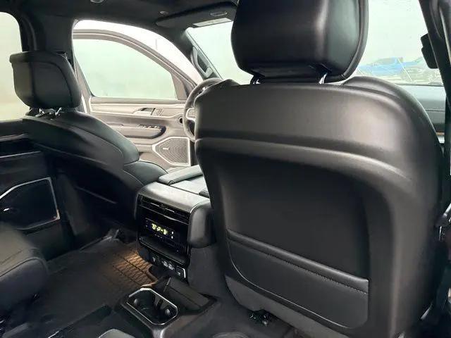 2026 Jeep Grand Wagoneer Upland 4x4