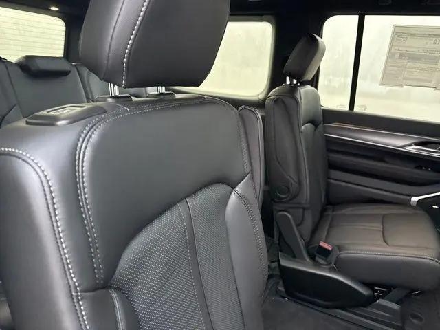 2026 Jeep Grand Wagoneer Upland 4x4