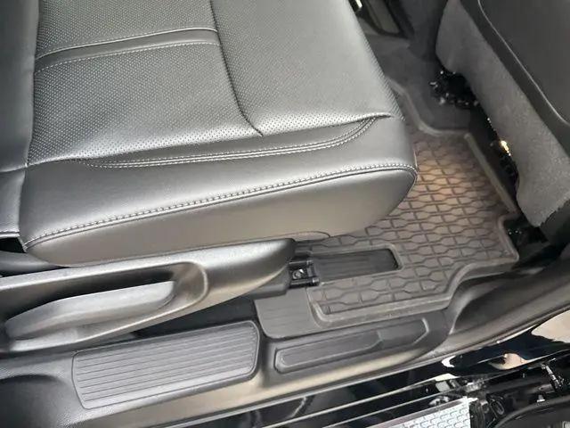 2026 Jeep Grand Wagoneer Upland 4x4