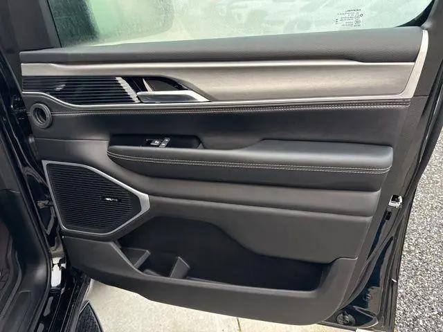 2026 Jeep Grand Wagoneer Upland 4x4