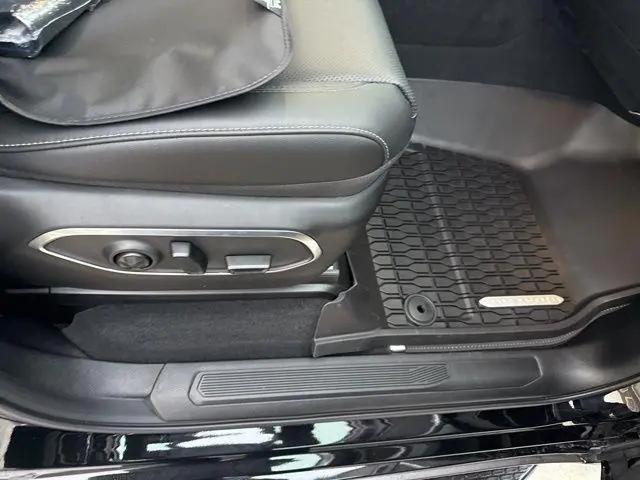 2026 Jeep Grand Wagoneer Upland 4x4