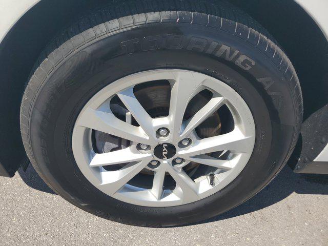 2023 Kia Carnival MPV LX Seat Package