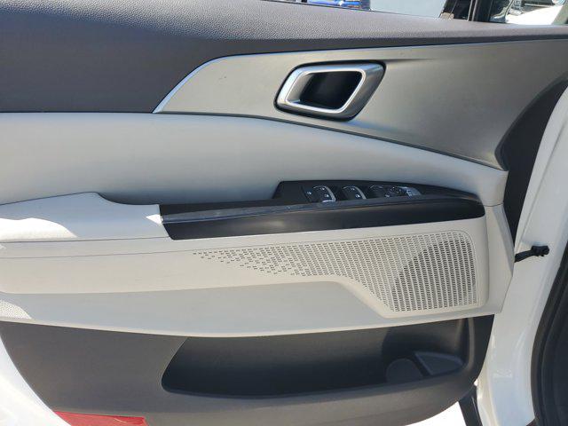 2023 Kia Carnival MPV LX Seat Package