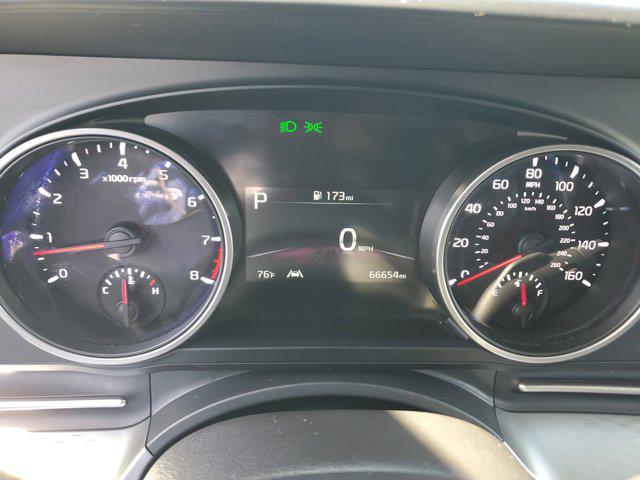 2023 Kia Carnival MPV LX Seat Package