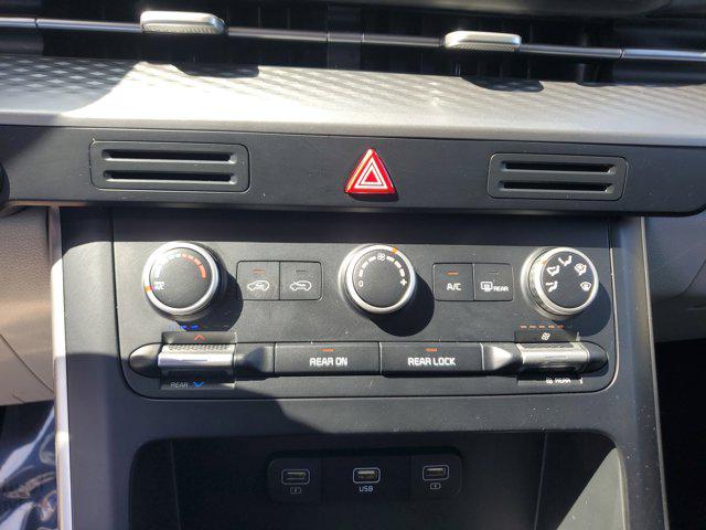 2023 Kia Carnival MPV LX Seat Package