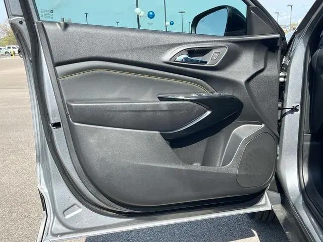 2026 Chevrolet Trax FWD LT