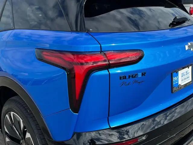 2025 Chevrolet V Blazer RS RWD