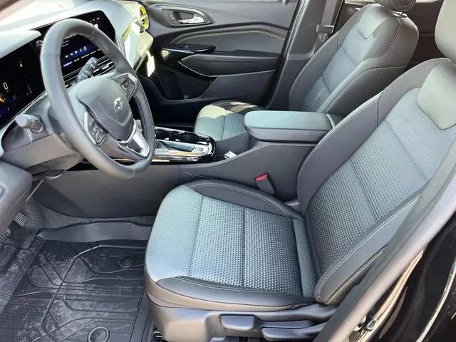 2026 Chevrolet Trax FWD LT
