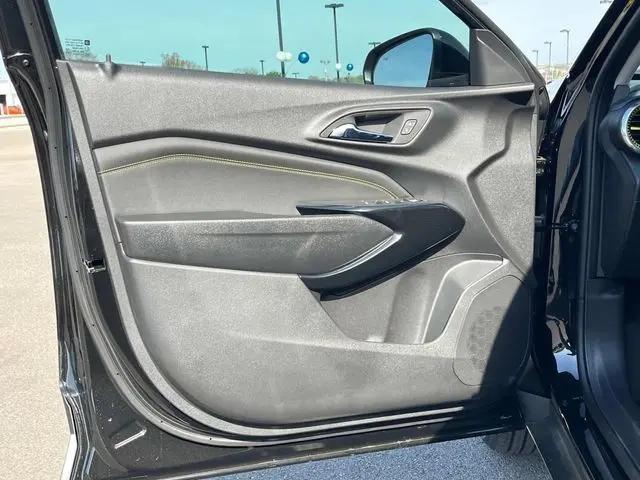 2026 Chevrolet Trax FWD LT