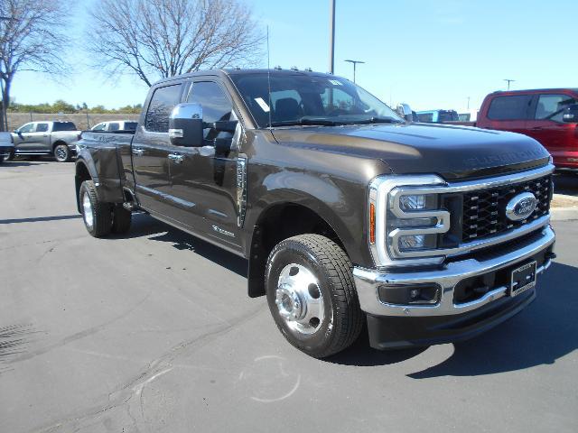 2025 Ford F-350 LARIAT