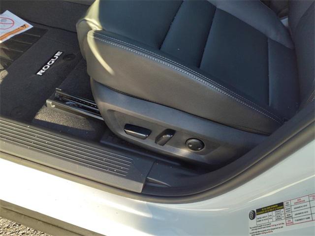 2025 Nissan Rogue SL FWD