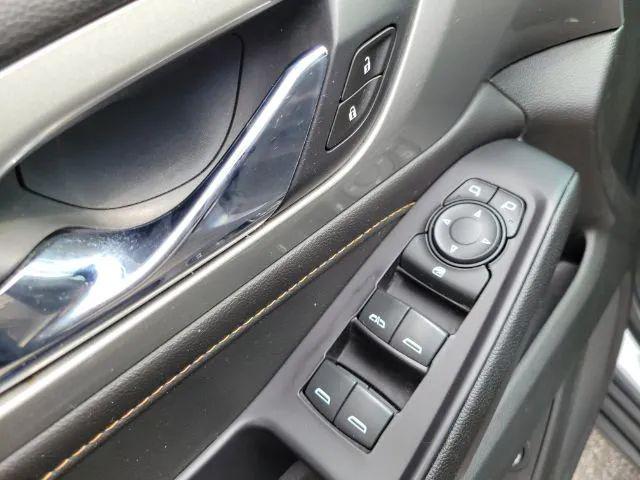 2020 Chevrolet Traverse FWD LT Cloth