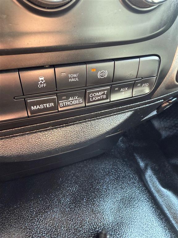 2013 Ram 4500 Chassis Tradesman/SLT