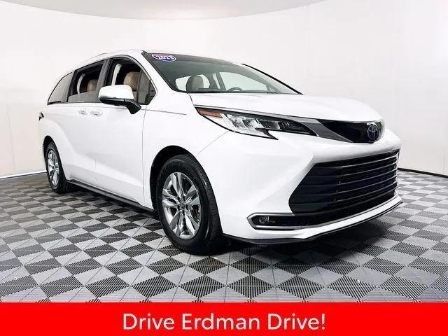 2023 Toyota Sienna Limited for sale in Cocoa, FL