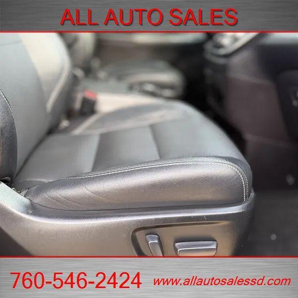 2018 Toyota Sienna SE 8 Passenger