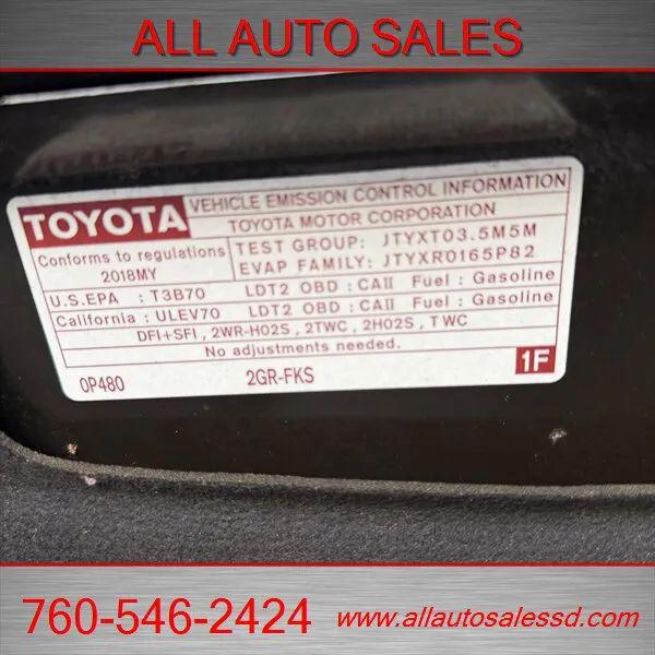 2018 Toyota Sienna SE 8 Passenger