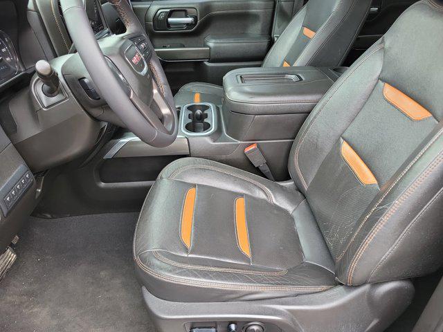 2022 GMC Sierra 2500HD 4WD Crew Cab Standard Bed AT4