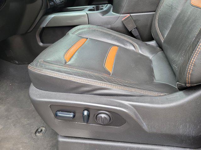 2022 GMC Sierra 2500HD 4WD Crew Cab Standard Bed AT4