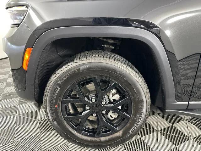 2025 Jeep Grand Cherokee Altitude X 4x4