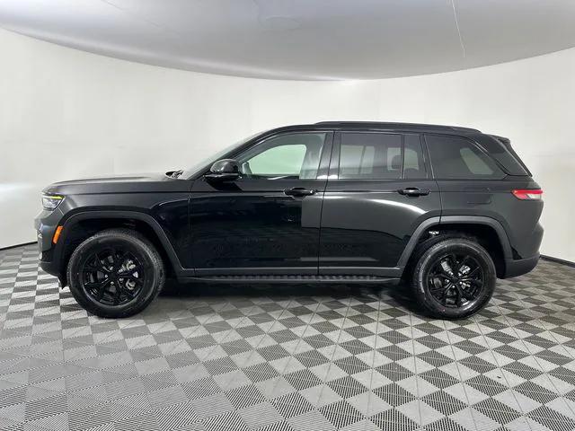 2025 Jeep Grand Cherokee Altitude X 4x4