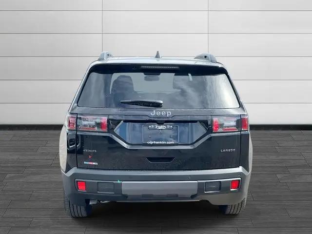 2026 Jeep Cherokee Laredo 4x4