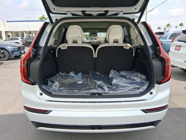 2026 Volvo XC90 Plug-In Hybrid Ultra Dark Theme, T8 AWD, Electric/Gasoline, 7 Seats
