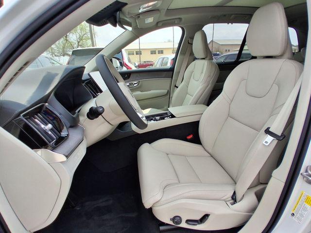 2026 Volvo XC90 Plug-In Hybrid Ultra Dark Theme, T8 AWD, Electric/Gasoline, 7 Seats